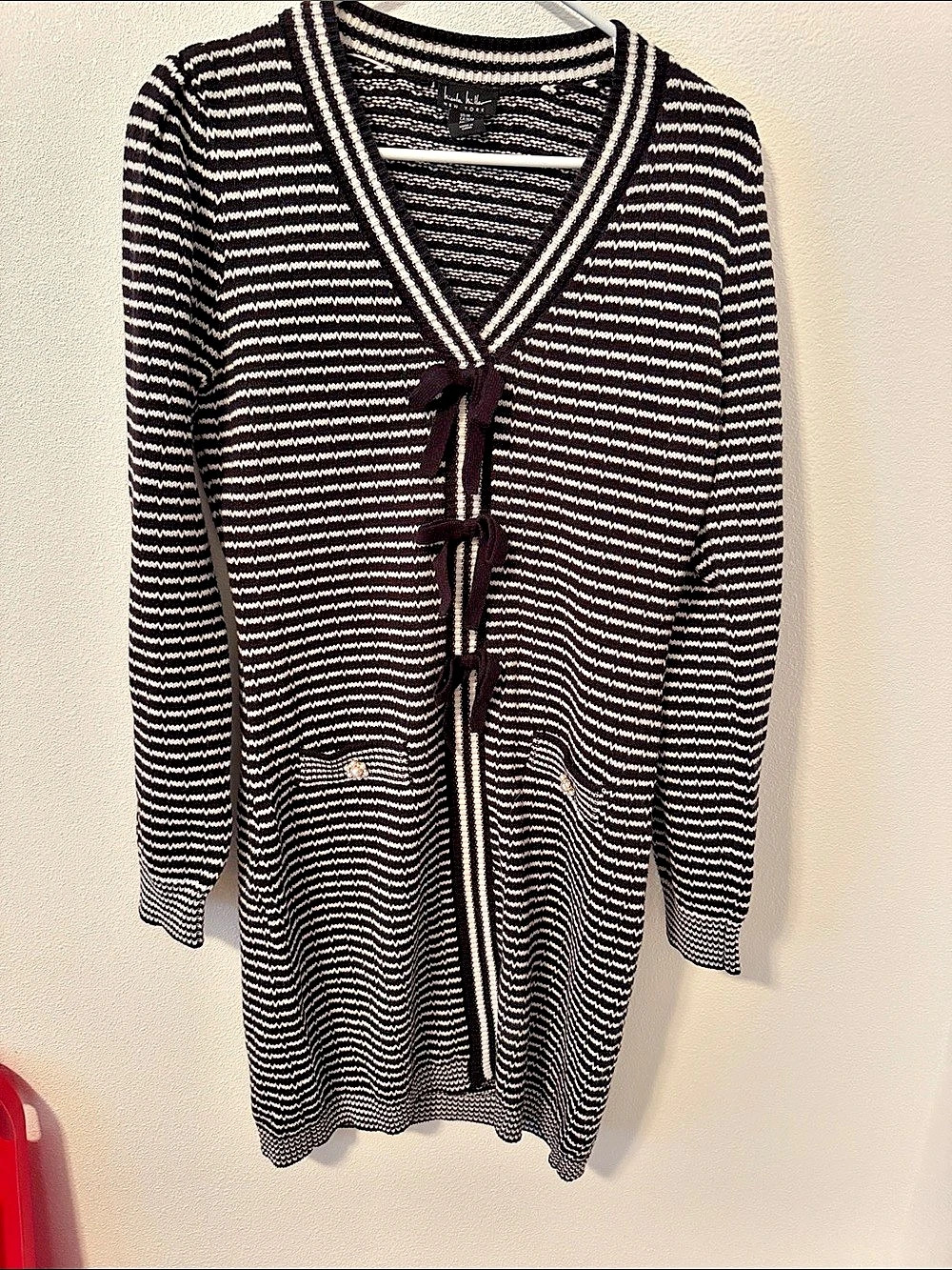 Nicole Miller Striped Cardigan in Black & White Size Medium Like New